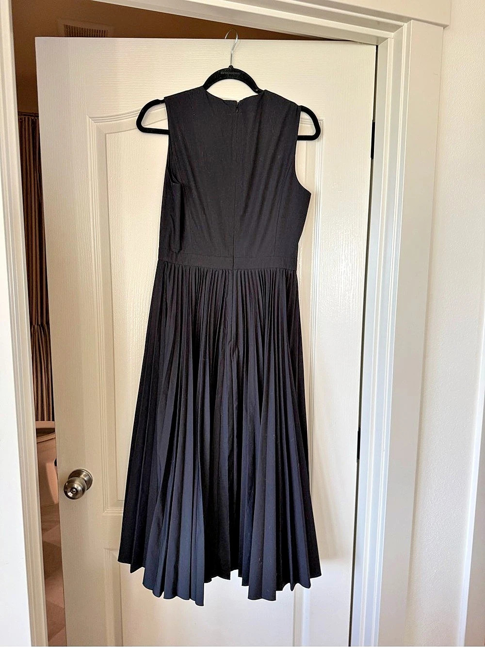 Theory Sleeveless Pleated Midi Dress Black Size 6